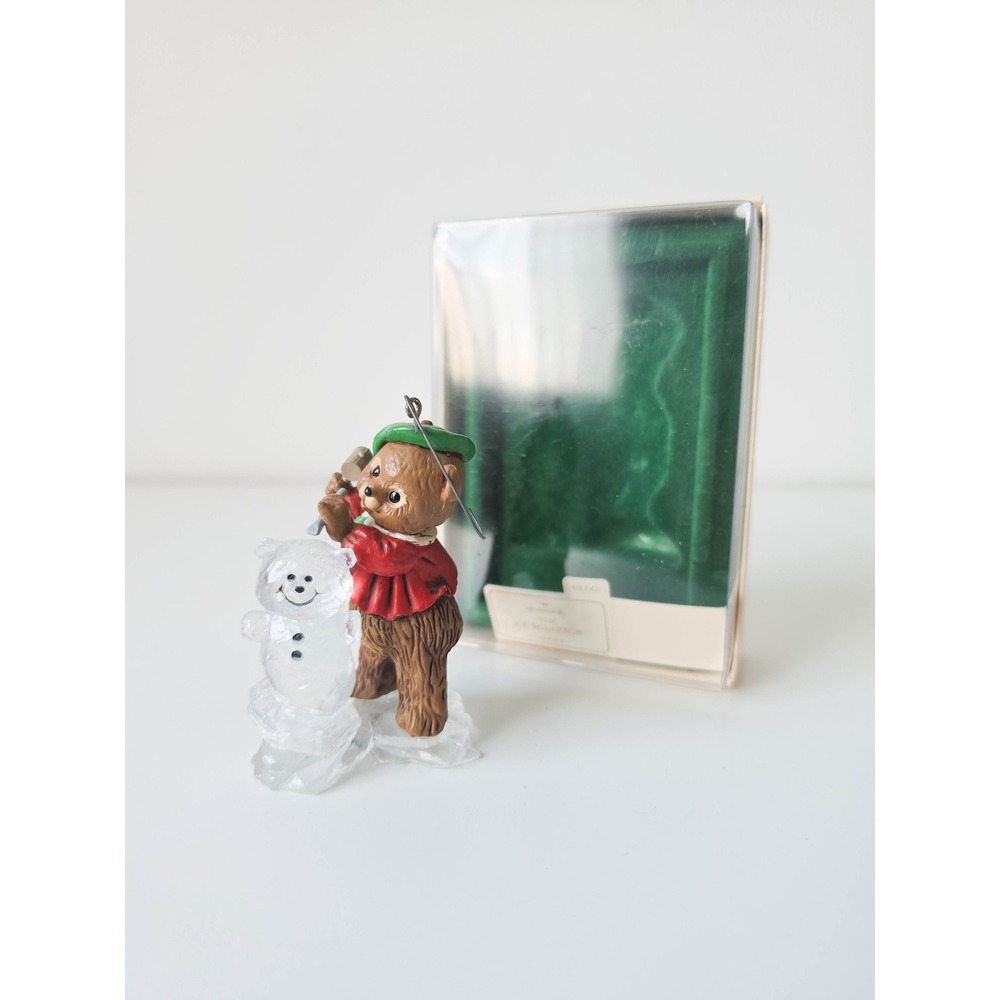 Vintage 1981 Hallmark Keepsake Ornament The Ice Sculptor Bear Snowman with Box